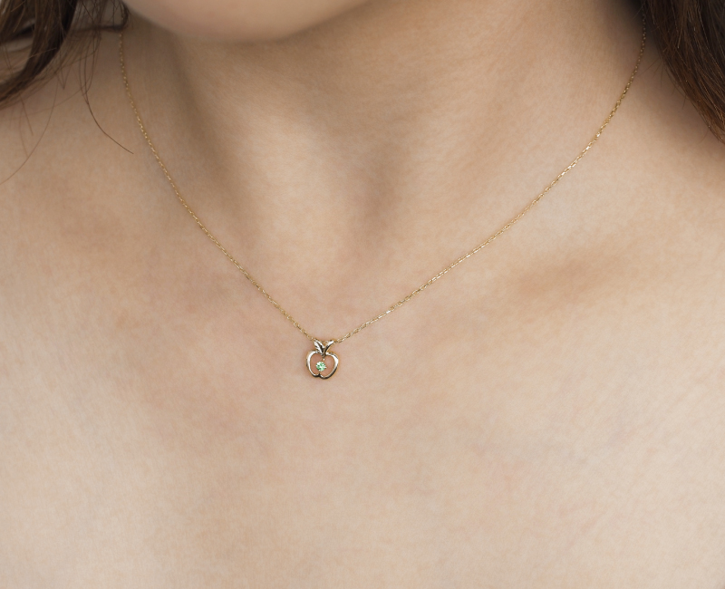 グリーンアップル greenapple 林檎 翡翠 ネックレストップ 18K 小さな青りんごネックレス Mrs. GREEN APPLE - メルカリ