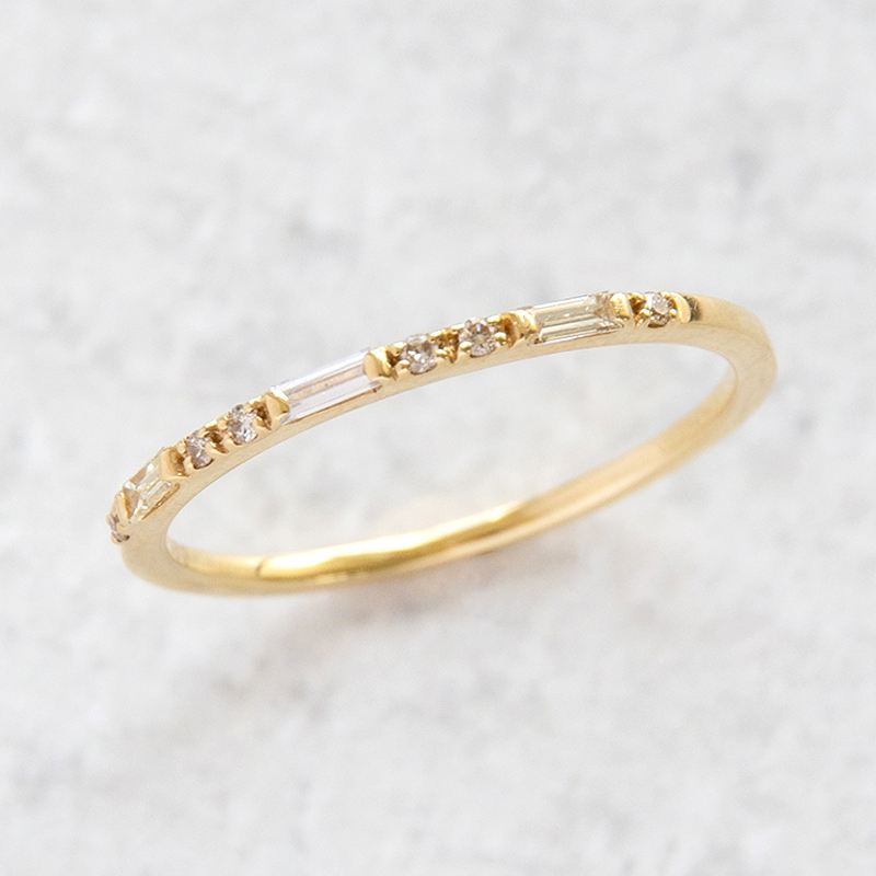 OUCA ダイヤモンド リング 指輪 バゲットカット 18金 10金 K18 K10 細い 重ね付け 女性 レディース 誕生日 プレゼント 金属アレルギー 対応 ピンクゴールドの画像