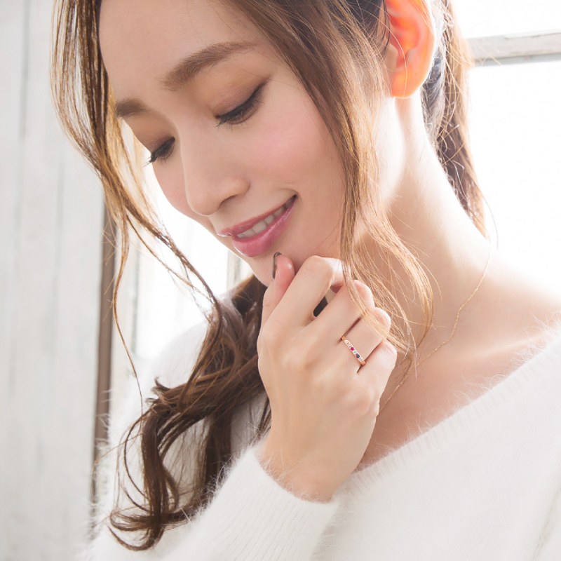 リング 指輪 セミオーダー 刻印 名入れ レディース 女性 彼女 誕生日 記念日 プレゼント ギフト 18金 10金  金属アレルギー 対応 ファミリーリング 推し 推し活の画像