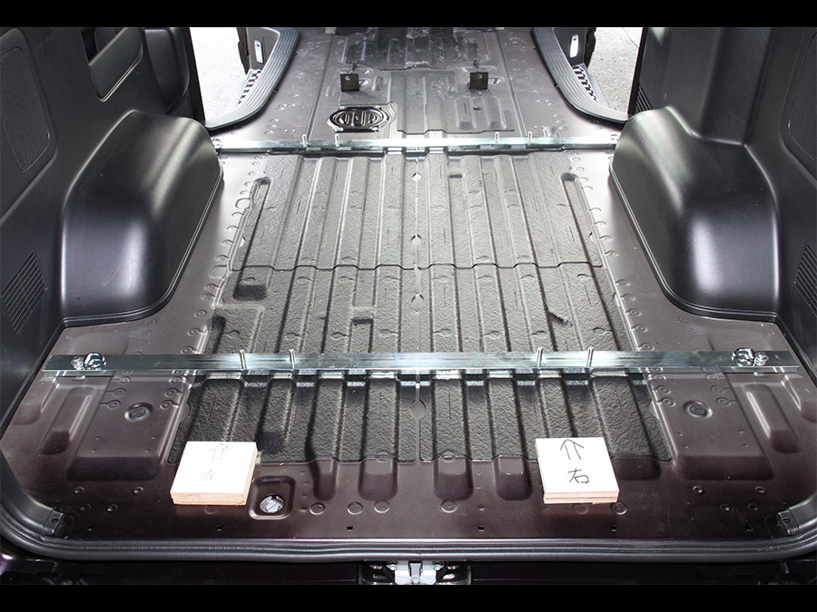 UI vehicle ユーアイビークル ハイエース 200系 スライドフロア