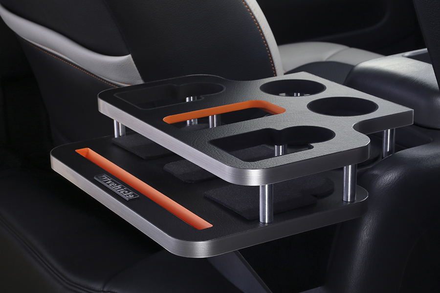 UI vehicle ユーアイビークル ハイエース 200系 リア用 マルチ