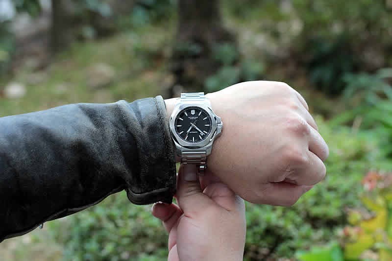 VICTORINOX ビクトリノックススイスアーミー I.N.O.X.