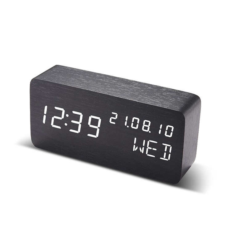 一位獲得 USB充電式 置き時計 デジタル 目覚まし時計 おしゃれ LED表示 クロック 置時計 大音量 温度計 カレンダー アラーム 木製 卓上 音感センサー｜syunyou｜04