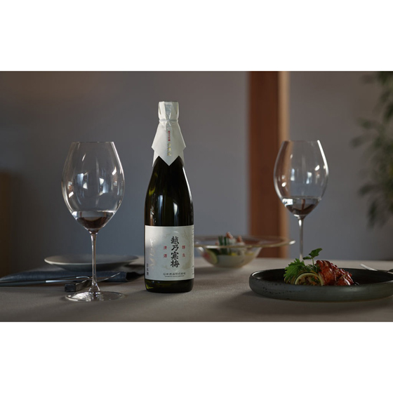 ギフト プレゼント  日本酒 越乃寒梅 こしのかんばい 純米大吟醸 金無垢 720ml 化粧箱入り 新潟県 石本酒造