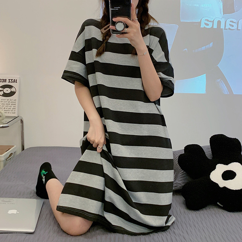 ご予約品ネグリジェ 半袖ワンピース 可愛い韓国風 ボーダー柄 ネグリジェ レディース部屋着 ゆったりルームウェア ロング丈ネグリジェ ナイトロープ  パジャマ 下着、靴下、部屋着