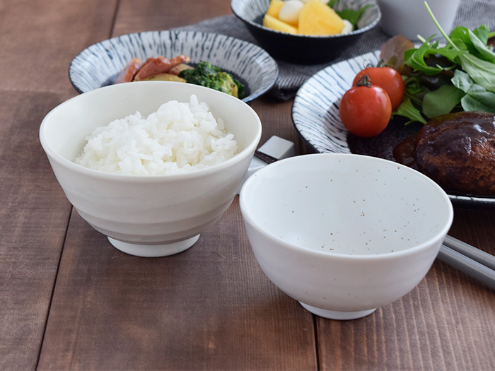 大きめ茶碗 12cm　渦刷毛目 クリーム 