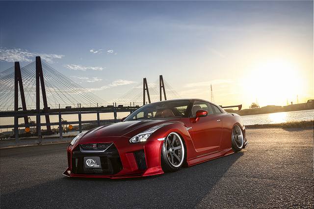 自動車 クール GT-R R35[新型]サイドステップディフューザー 2トーン
