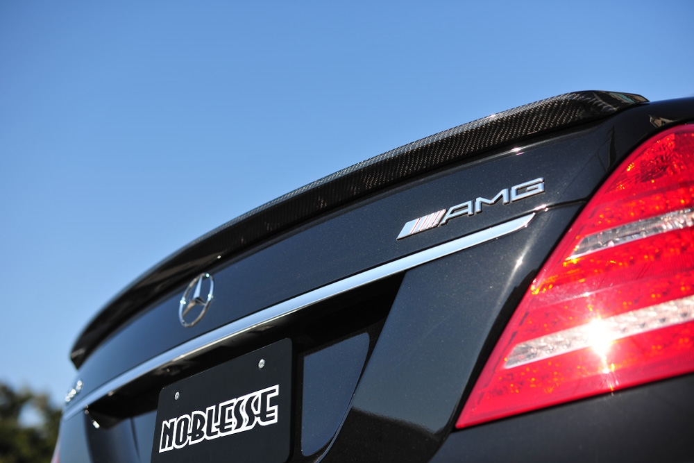 ノブレッセ トランクスポイラー (塗装済/綾織カーボン)W221 Sクラス