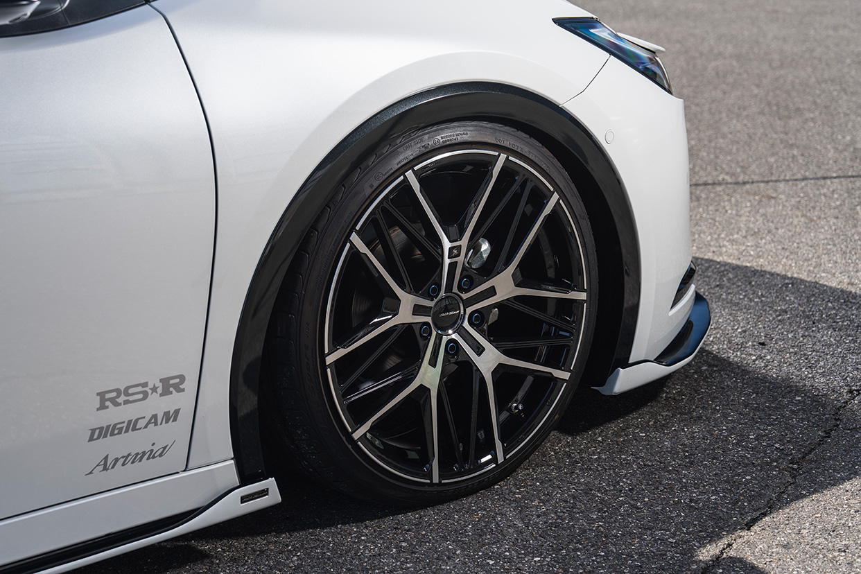 シルクブレイズ プリウス MXWH60/ZVW60 フロントリップスポイラーType-S(塗装済)TSR60PR-FS-###G SilkBlaze | Silk Blaze | 01