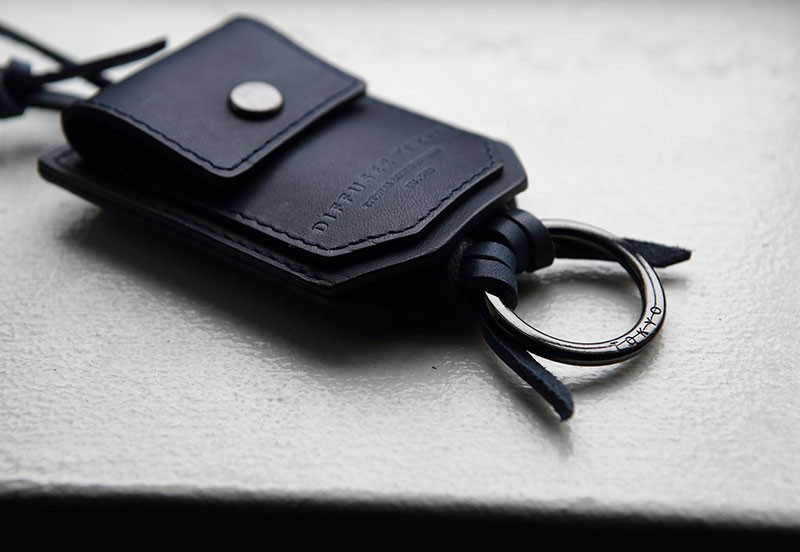 柔らかい 眼鏡ホルダーネックレス Diffuser 本革 グラスホルダー ネックレス メガネホルダー 日本製 代引不可 Kwsrbd Com