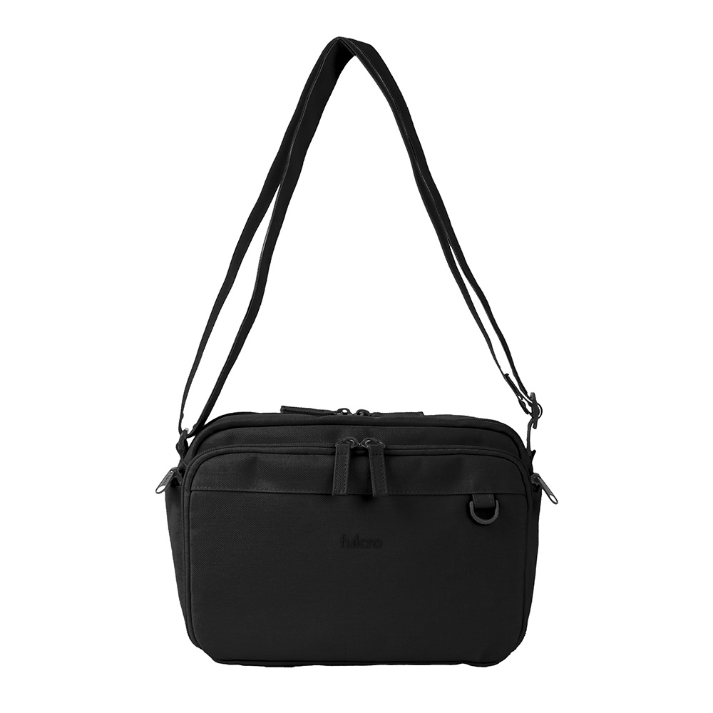FCRB 黒 ショルダーバッグ 前面ポケット付き メンズ ミニショルダーバッグ ポケット多い flucro Explorer