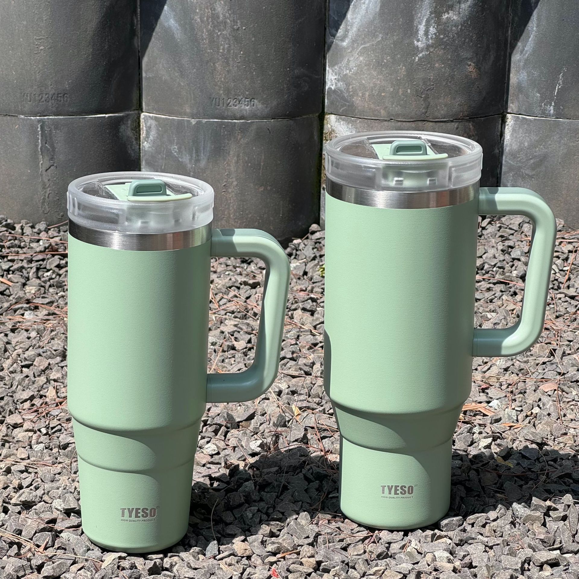 TYESO タンブラー ストロー付き 蓋付き 保温 保冷 大容量 ステンレス 二重構造 真空断熱 保温 保冷 おしゃれ 900ml 1200ml 結露しない コーヒータンブラー |  | 09