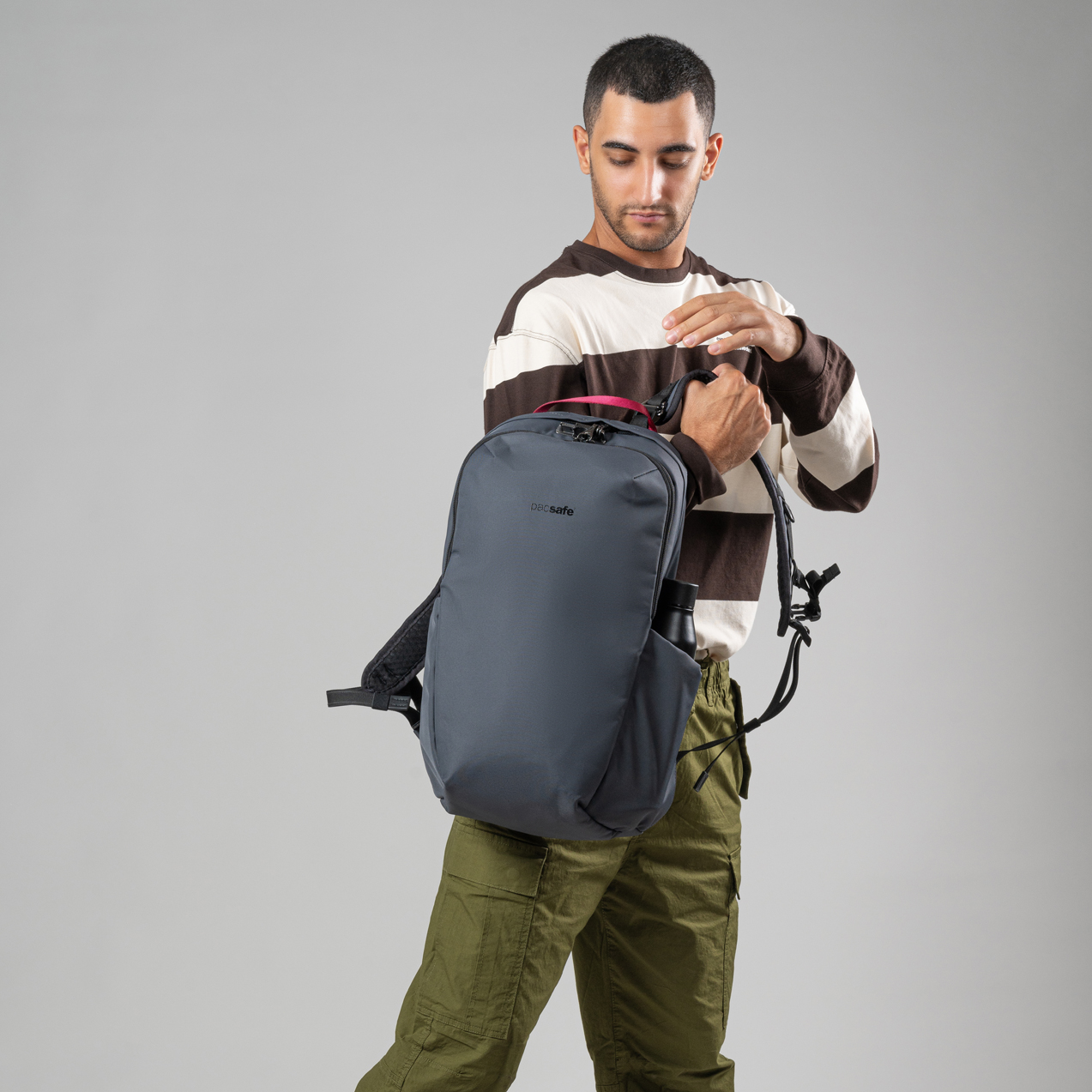 PacSafe / パックセーフ Vibe 25L anti-theft backpack【 バイブ
