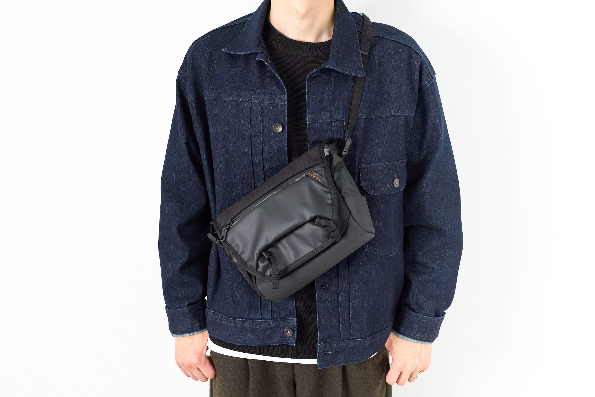 AS2OV（アッソブ） 3プレゼント付 BLEISURE トラベルショルダー 152556