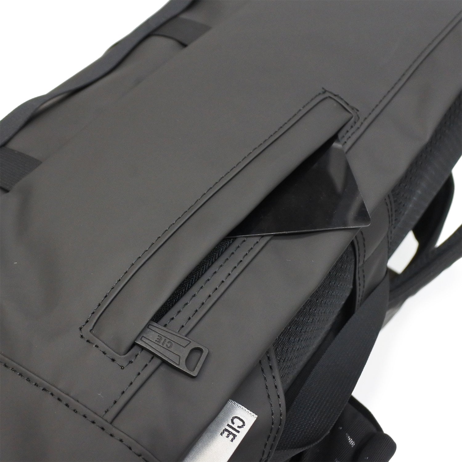 シー 3プレゼント付 CIE シー GRID3 2WAY バックパック（L） 032059の画像
