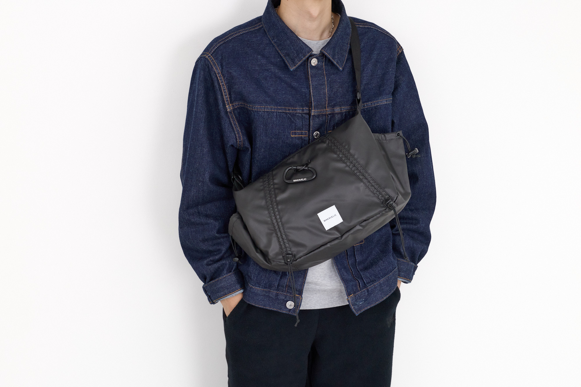 AH MURDERZ × MAKAVELIC ショルダーバッグ 19,800円 AH MURDERZ × MAKAVELIC ショルダーバッグ 19,800円 AH MURDERZ