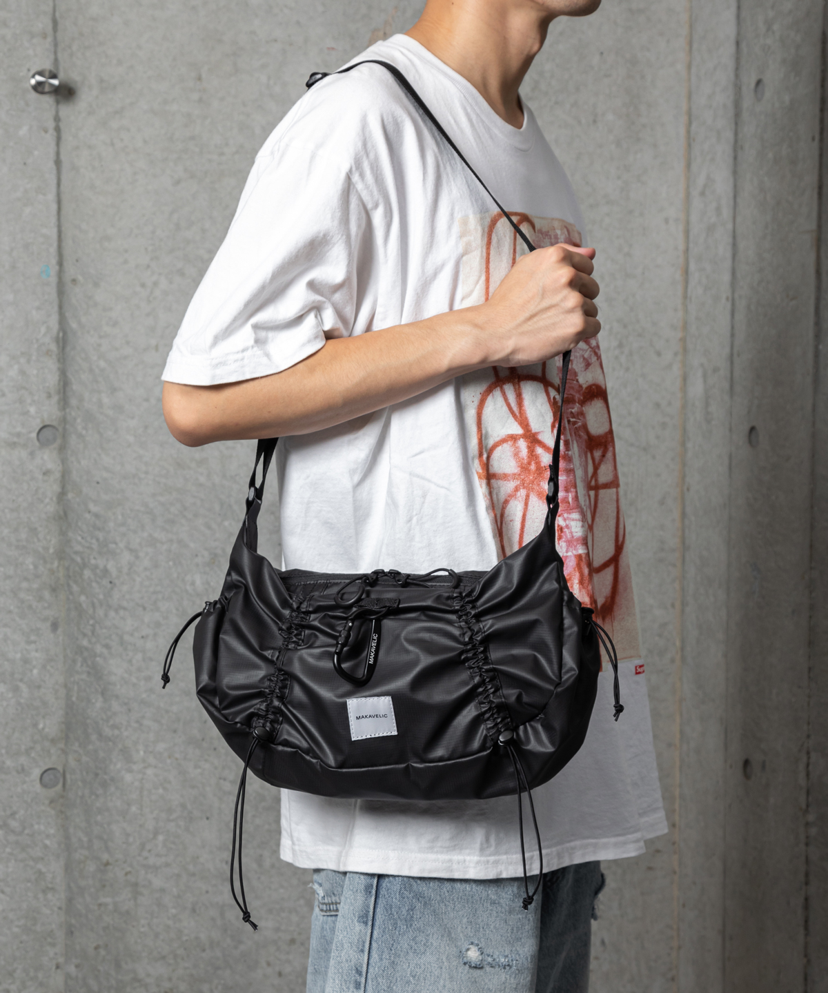 AH MURDERZ × MAKAVELIC ショルダーバッグ 19,800円 MAKAVELIC（マキャベリック） 選べるプレゼント付 RICO ACROSS
