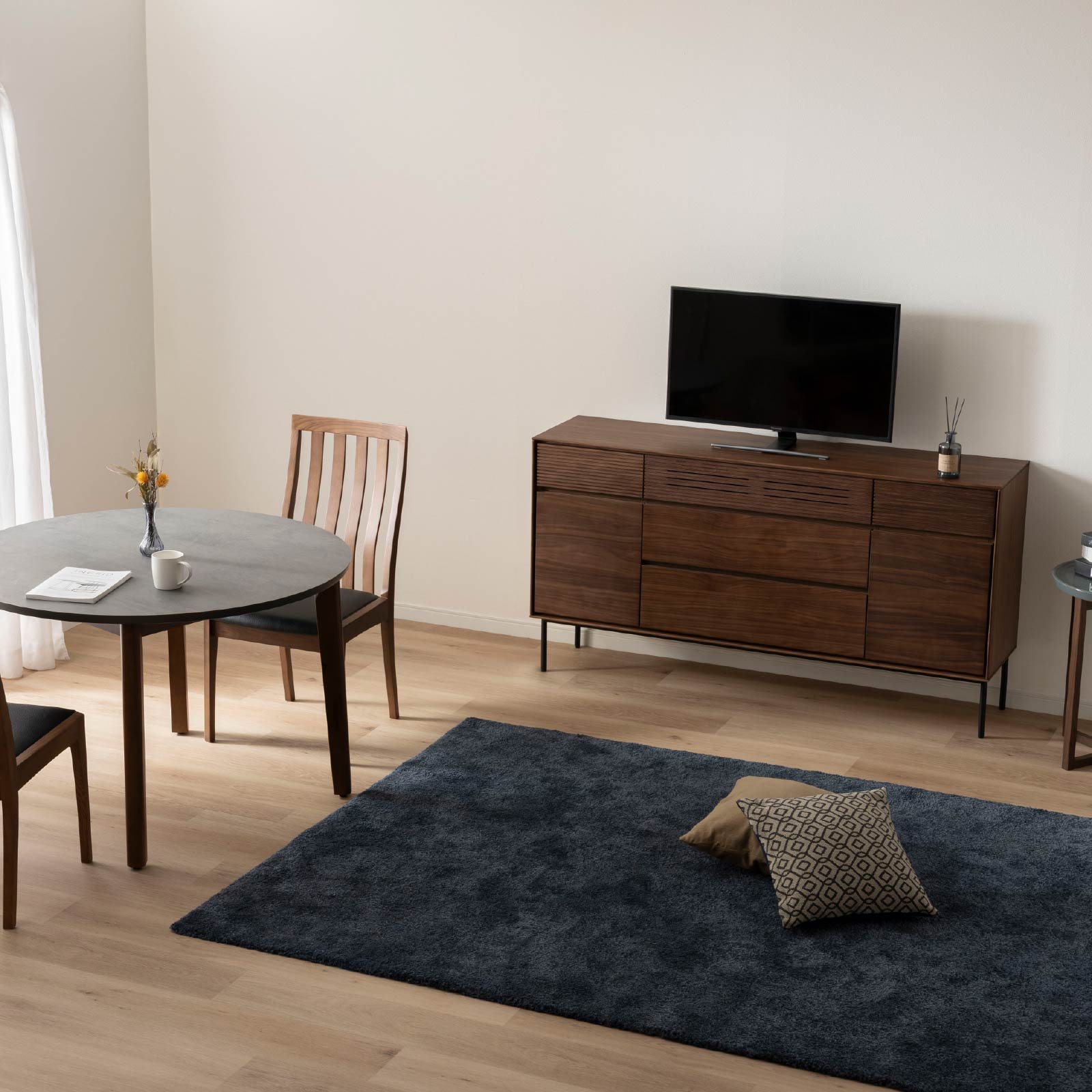 サイドボード キャビネット 幅 150 cm リビングボード リビング 収納 木製 脚付き アイアン 収納家具 収納棚 リビング収納 150cm 幅 ベージュ ブラウン スチール | シギヤマ家具工業 | 15