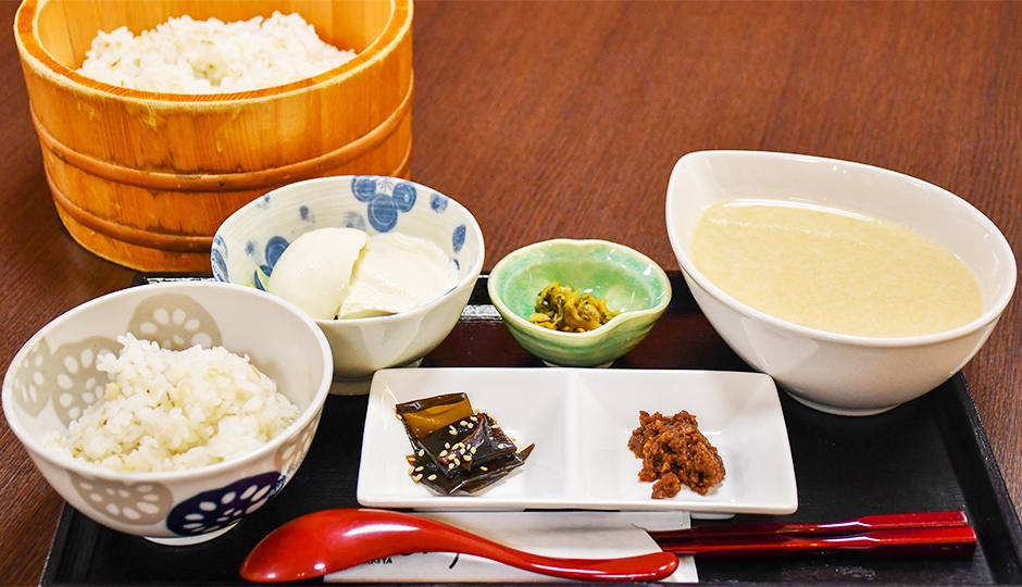 多彩な食べ方　シンプルにご飯にかける！