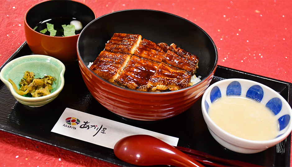多彩な食べ方　うなぎと伊勢芋とろろで「うなとろ丼」