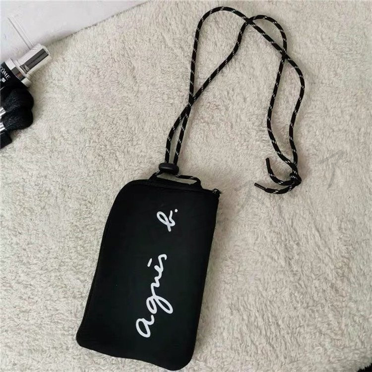 21人気新作 Agnes Bアニエスベー 福袋 4点セット リュックサック ナイロン トートバッグリバーシブル フポーチ化粧バッグ ミニ ショルダーバッグ Aynaelda Com