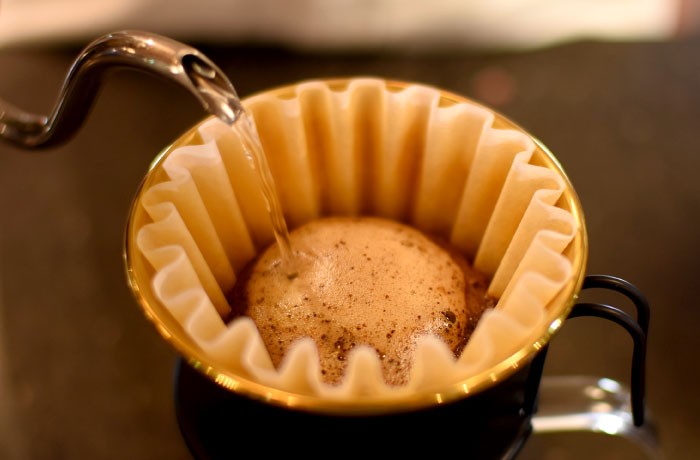 タカムラ限定カラー Kalita 155 ウェーブドリッパー ゴールド/ブラック 楽天市場】【店内全品ポイント10倍中!】(要ｴﾝﾄﾘｰ)(〜9/1 9:59