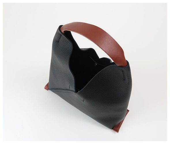バッグ Hender Schemel triangle bag Hender Scheme (エンダースキーマ) triangle bag