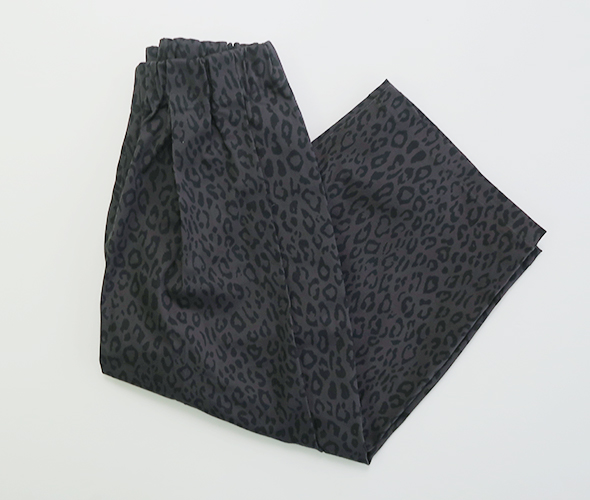 Yarmo（ヤーモ） パンツ レディース Work Pants - GREY ワークパンツ