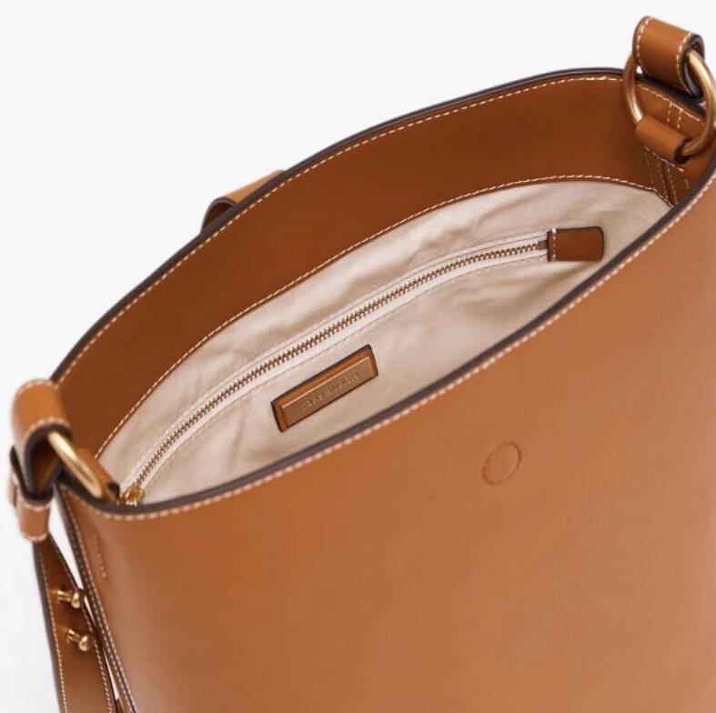 トリーバーチ ショルダーバッグ Tory Burch ミラー ホーボーバッグ レザー 2WAY プレゼント 誕生日 贈り物 新春 レディース 【66%OFF!】 セール 49013 バッグ トリーバーチ ショルダーバッグ Tory Burch ミラー ホーボーバッグ レザー 2WAY プレゼント 誕生日 贈り物 新春 レディース 【66%OFF!】 セール 49013 バッグ