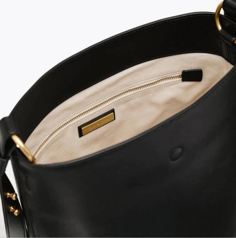 トリーバーチ ショルダーバッグ Tory Burch ミラー ホーボーバッグ レザー 2WAY プレゼント 誕生日 贈り物 新春 レディース 【66%OFF!】 セール 49013 バッグ トリーバーチ ショルダーバッグ Tory Burch ミラー ホーボーバッグ レザー 2WAY プレゼント 誕生日 贈り物 新春 レディース 【66%OFF!】 セール 49013 バッグ