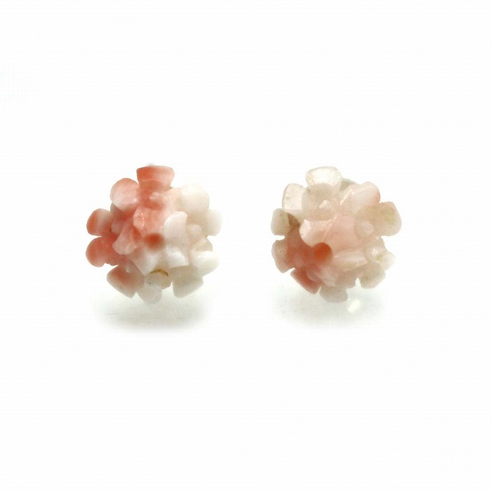 ピンク珊瑚 小花 ピアス 7ミリ 小花をハンドメイド（のし等ギフト対応 