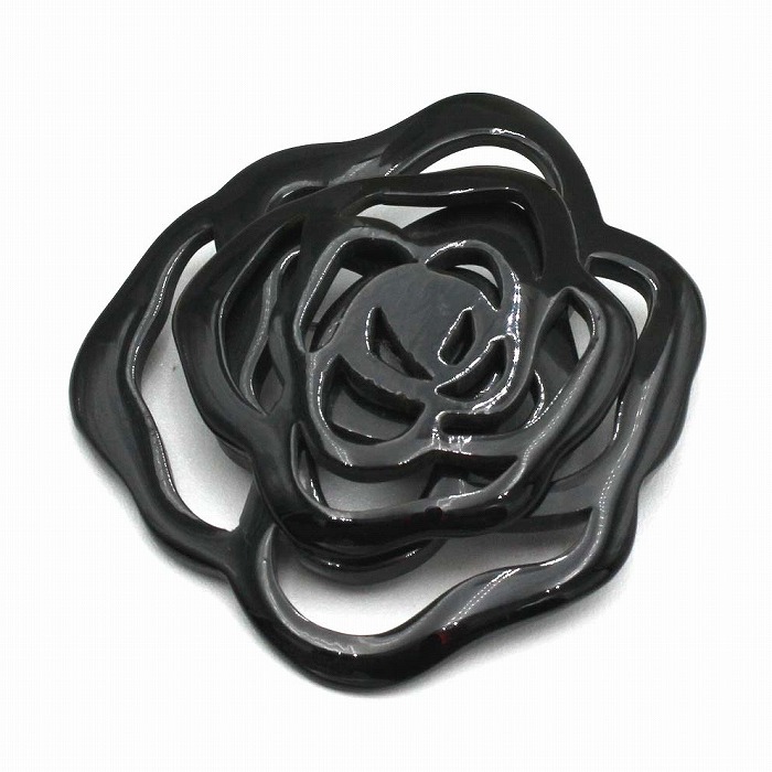 黒水牛 薔薇 透かし ブローチ（のし等ギフト対応無料 ）縦61×横61ミリ