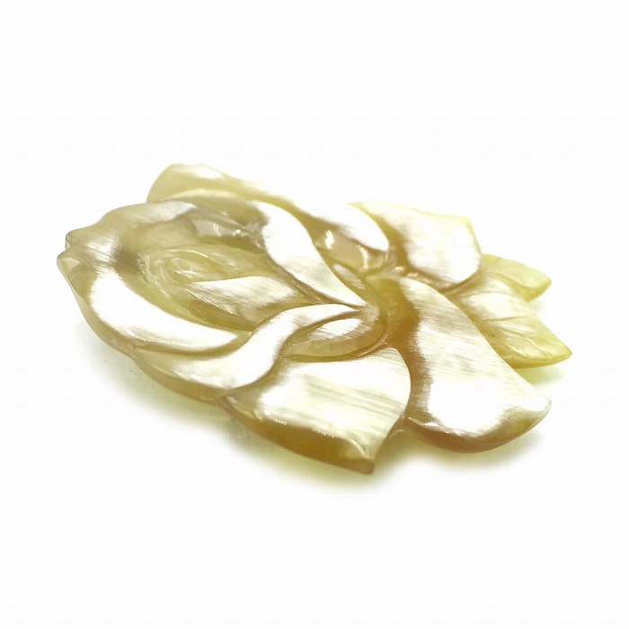 ヴィンテージブローチ 水牛 薔薇 立体 彫刻 大振り ローズ モチーフ E9 ヴィンテージブローチ 水牛 薔薇 立体 彫刻 大振り ローズ