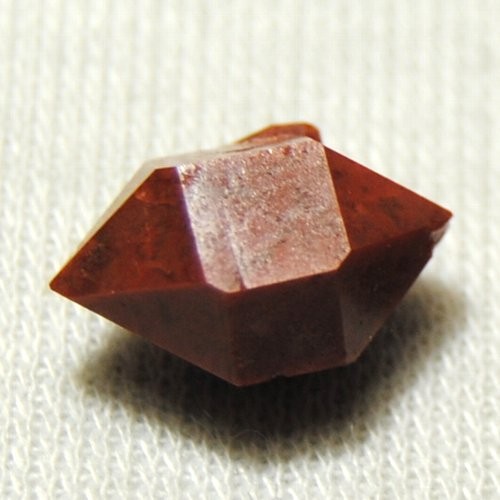 キャンドルクォーツ マダガスカル産 原石 ポイント 約250g NP12353