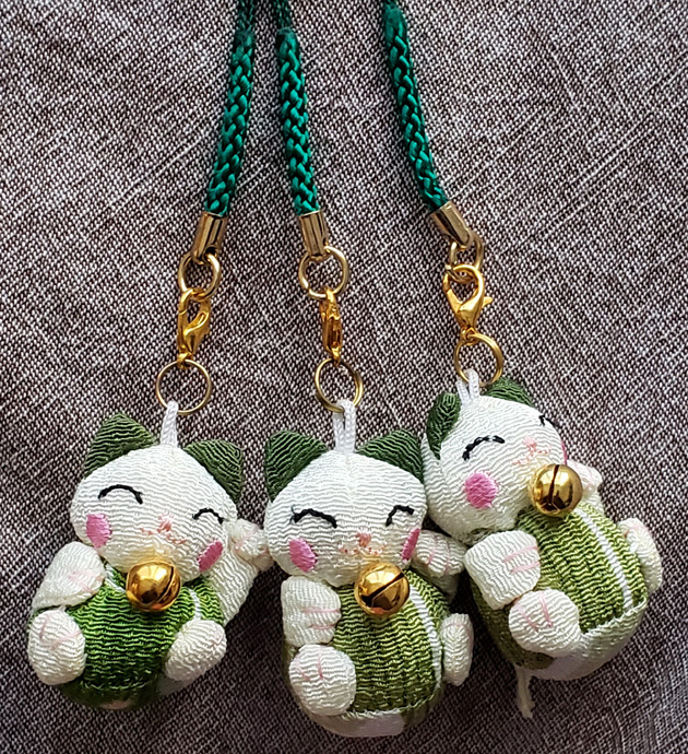 ちりめん細工 根付 招き猫 癒し 縁起物 和風 配りもの ちりめん小物