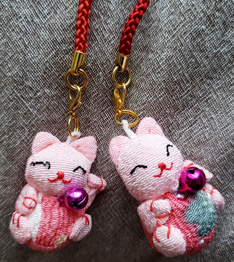 ちりめん細工 根付 招き猫 癒し 縁起物 和風 配りもの ちりめん小物