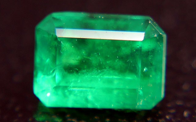 エメラルド ルース 0.26ct ベリル 和名 翠玉 : タノーダイヤモンド