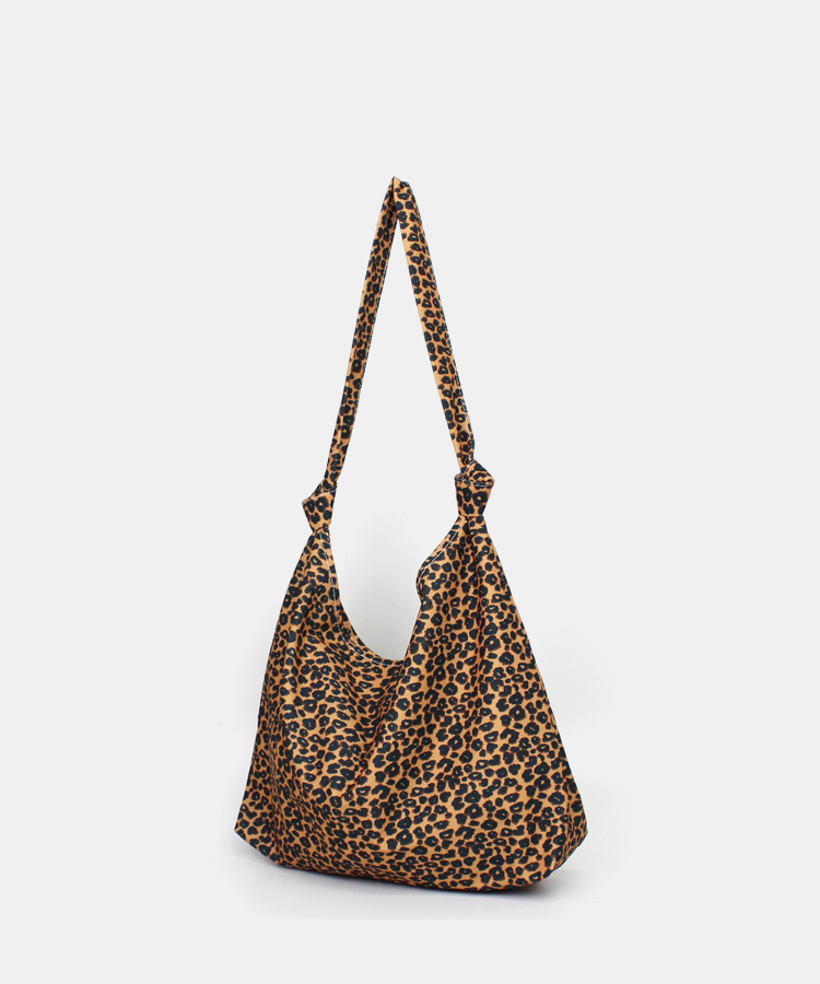 *送料・関税込み*ALAIA レザー ショルダーバッグ レオパード ショルダーバッグ レディース 斜めがけ 肩掛け レオパードバッグ