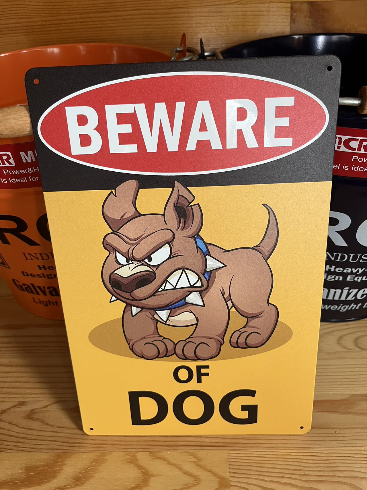 ブリキ看板 犬に注意 BEWARE OF DOG ペット持ち込み禁止 警告 猛犬注意 20cm×30cm アメリカ USA レリーフ、アート 