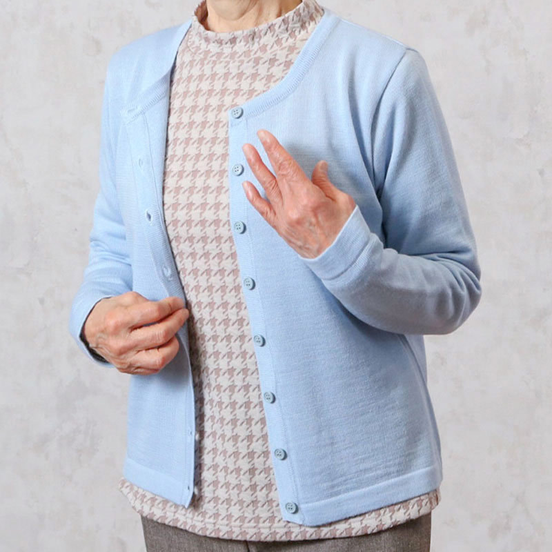洗える日本製丸首カーディガン シニアファッション 70代 80代 60