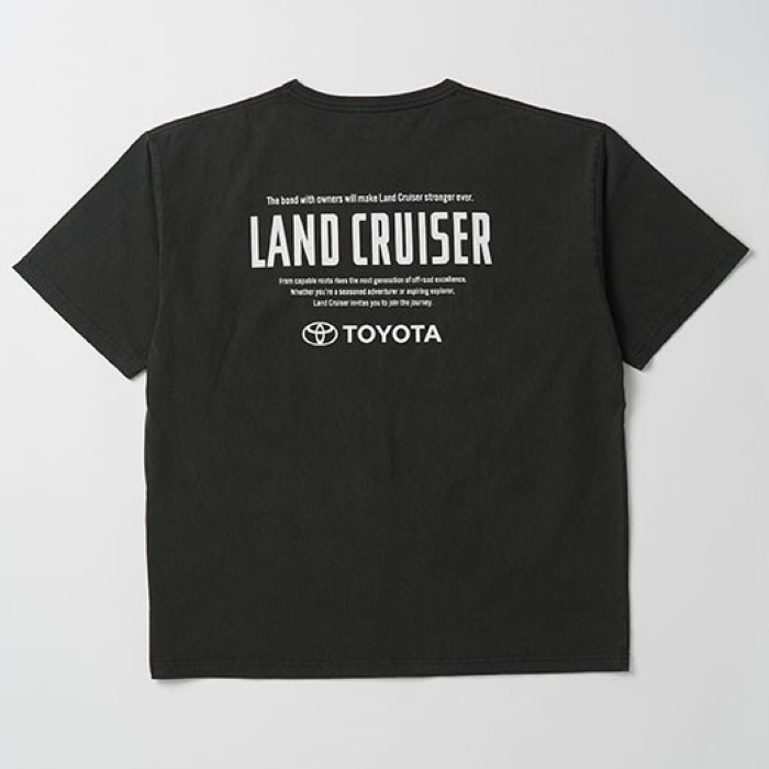 ピグメントダイ タイポグラフィTシャツ : ランドクルーザー