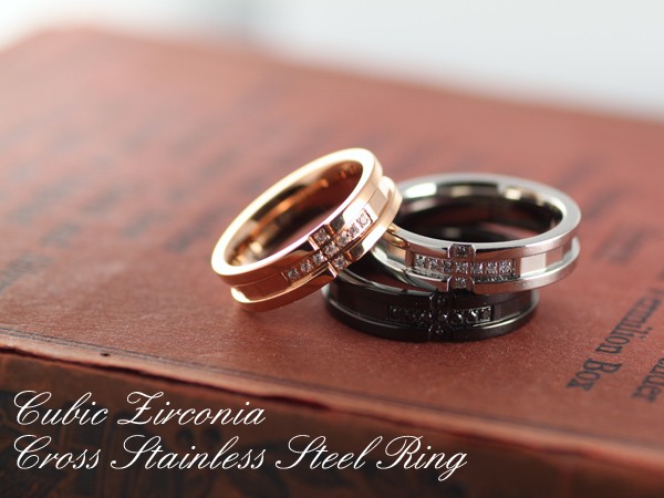 キュービックジルコニア付きクロスステンレスリング