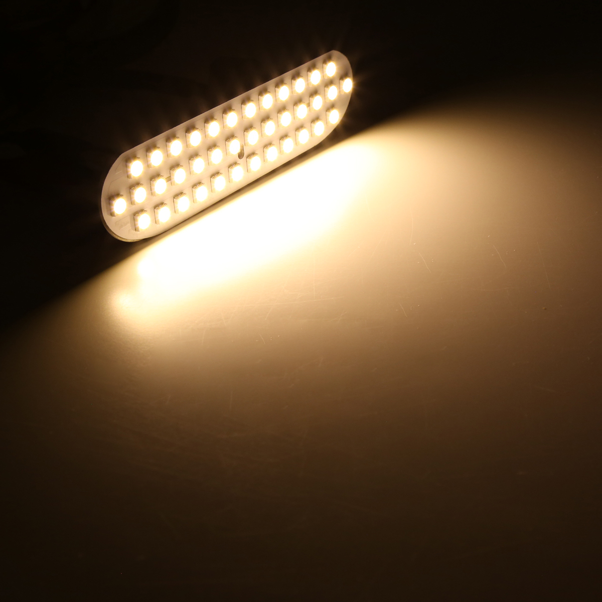 80系 ノア/ヴォクシー/エスクァイア LEDルームランプ 電球色 ハイブリッド車も適合 トヨタ RZ421 | ヴォクシー | 05