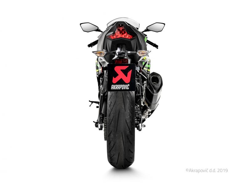AKRAPOVIC 4538792884370 SLIP ON LINE カーボン ZX-6R 19-22 2BL