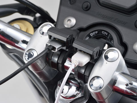 DAYTONA（デイトナ） 99503 バイク専用電源 メインキー連動 USB2ポート