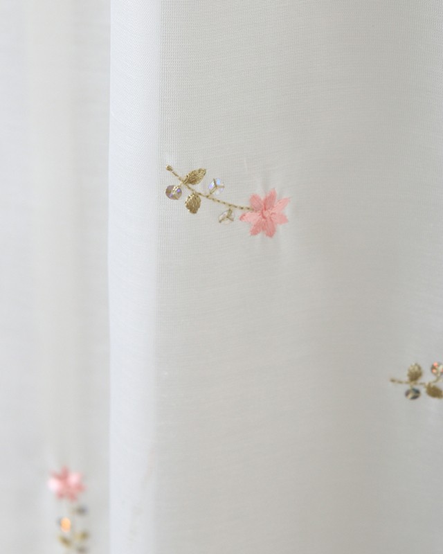 カーテン天国 レースカーテン 2枚組 刺繍入り 花柄 スパンコール