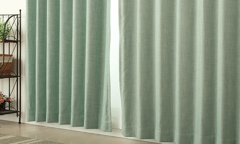 2級遮光カーテン無地調 8284ターコイズグリーンLGの写真【カーテン天国】