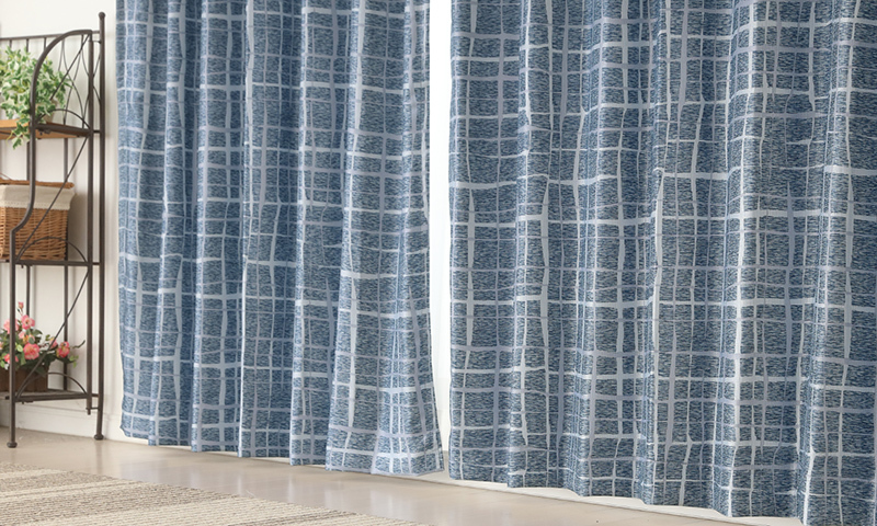 3級遮光カーテン8309格子柄ネイビー系の写真【カーテン天国】