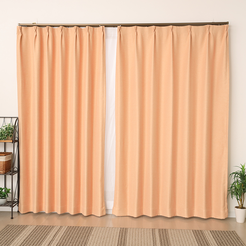 2級遮光カーテン 無地調 8351コーラルROの写真【カーテン天国】