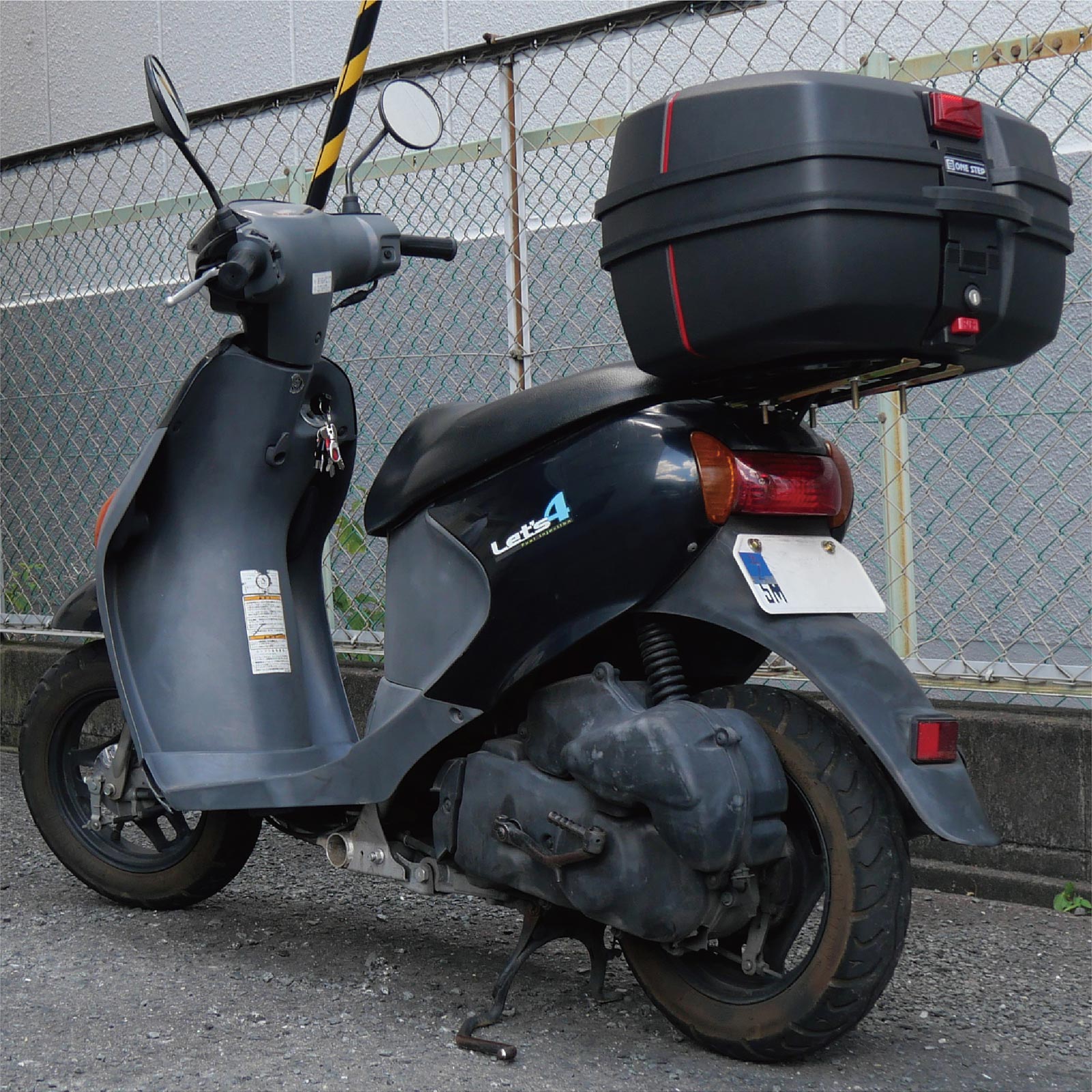 リアボックス 32L 背もたれ ABS バイク リアボックス 32L トップケース 32L ABS バイクリアボックス小型 :  rearboxabs01-32 : H2brothers - 通販 - Yahoo!ショッピング